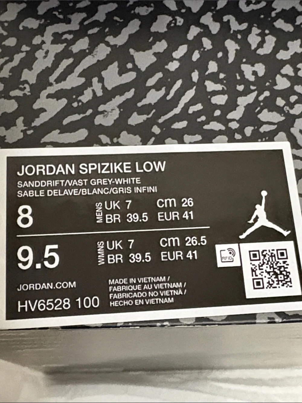 Jordan Spizike Low Sanddrift Sneakers size 8 NWT